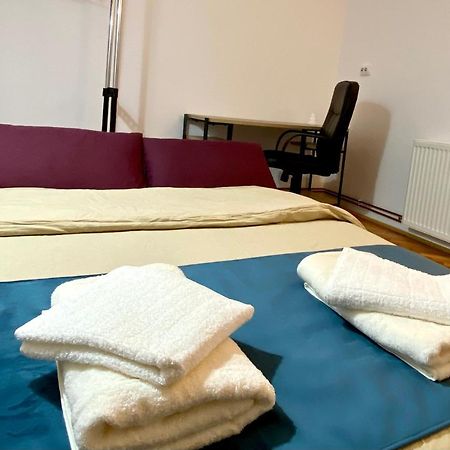 Appartement Bârlog à Braşov Extérieur photo