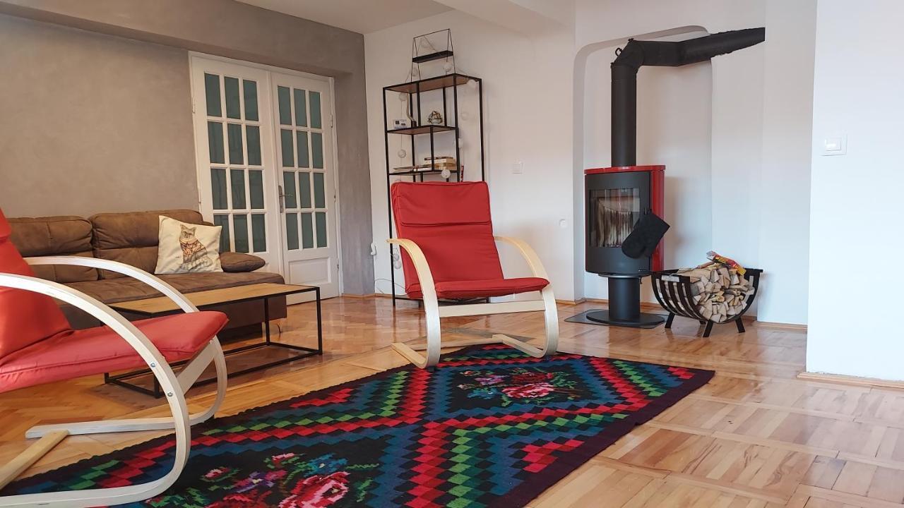 Appartement Bârlog à Braşov Extérieur photo