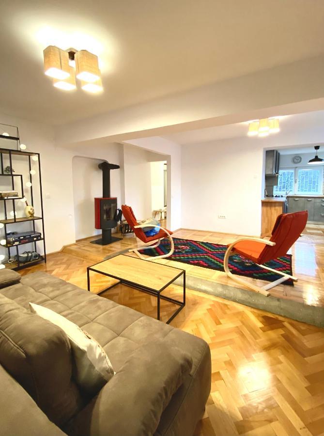 Appartement Bârlog à Braşov Extérieur photo