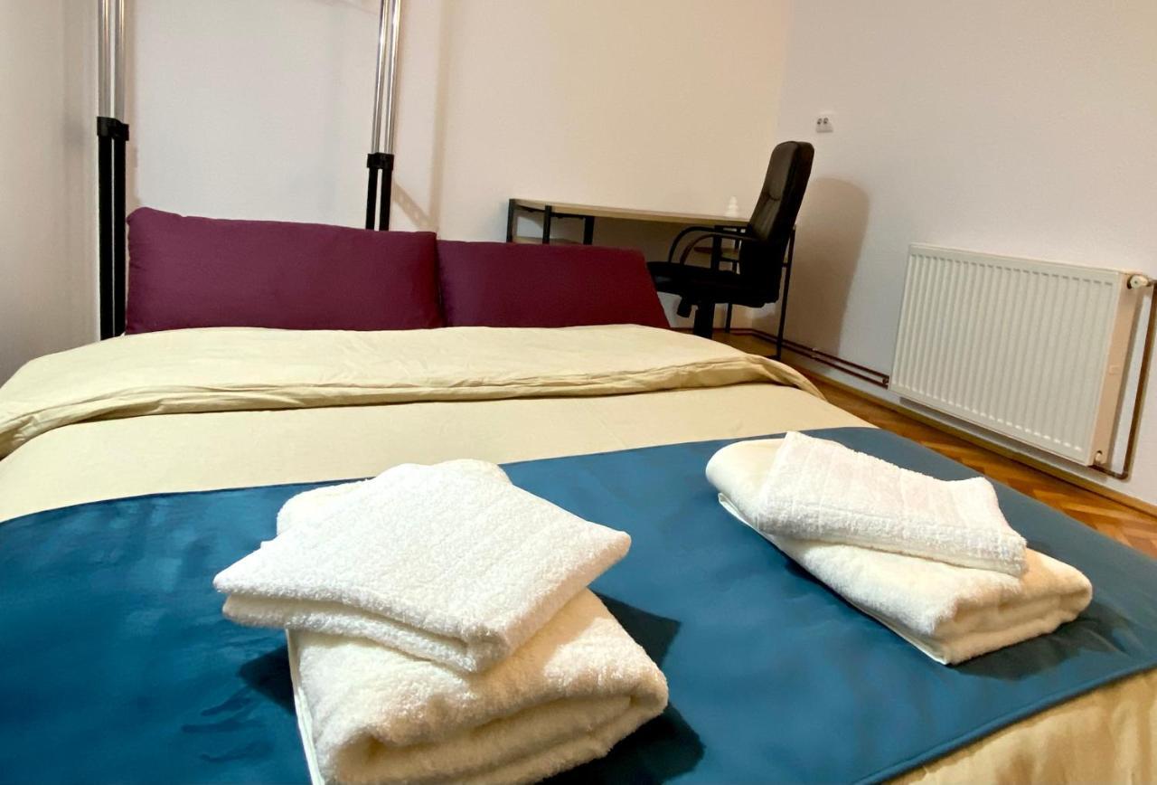 Appartement Bârlog à Braşov Extérieur photo