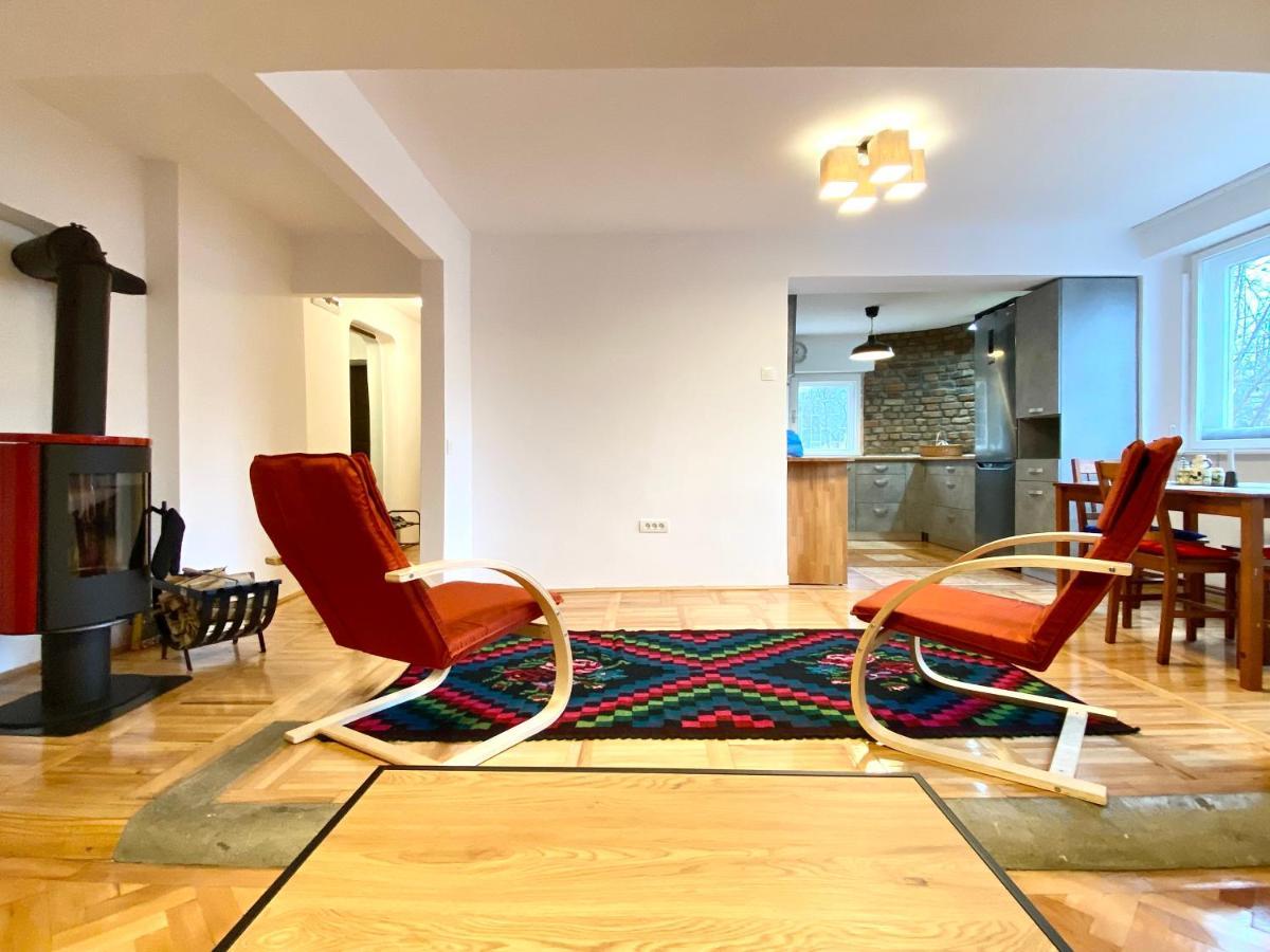 Appartement Bârlog à Braşov Extérieur photo